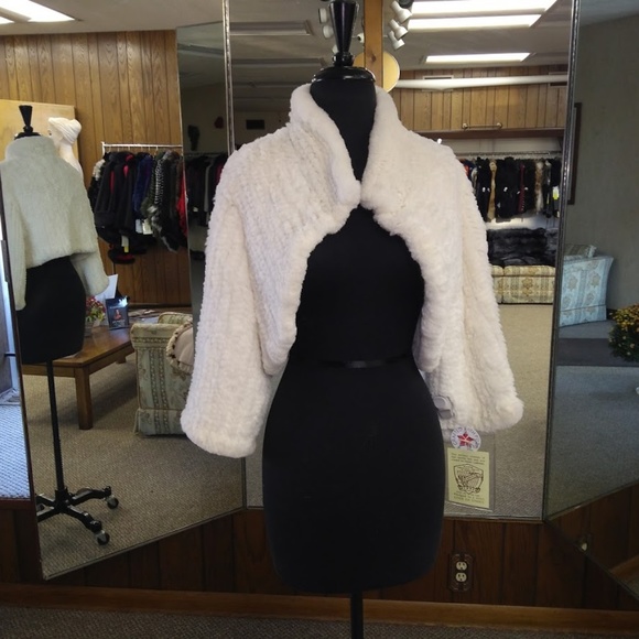SOLD White rex rabbit fur bridal bolero/shrug - Picture 4 of 7